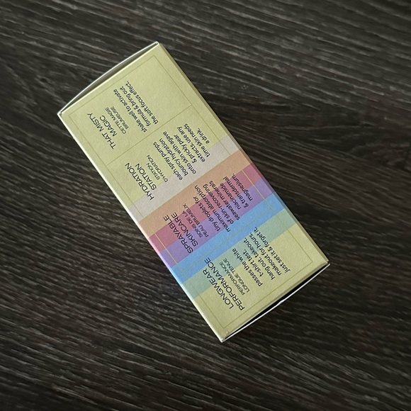 Nwt Surfproof Hydrating Setting Spray with Niacinamide - Picture 4 of 5